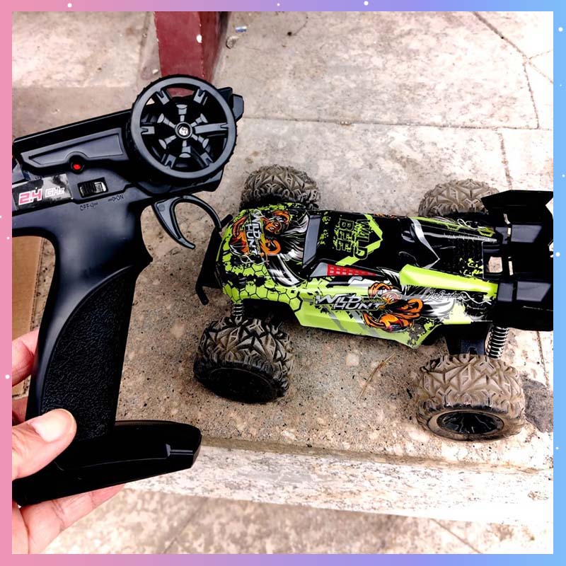 Wildman Hunting & Outdoor Polokwane Photos - WILD HUNT RC-Auto Halbproportionaler Offroad-Monster-Truck Elektrisches